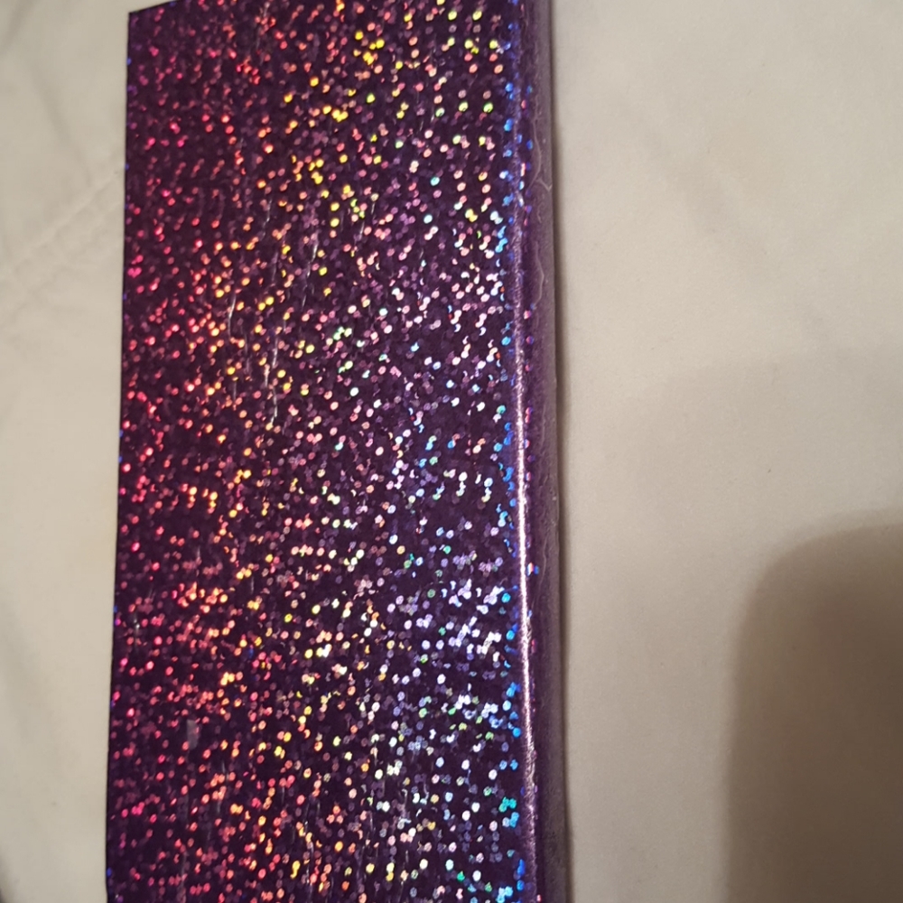 Makeup - Eye shadow kit - Picture 3 of 3